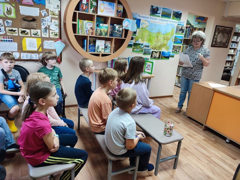  В Тучковской библиотеке отметили Международный день друзей