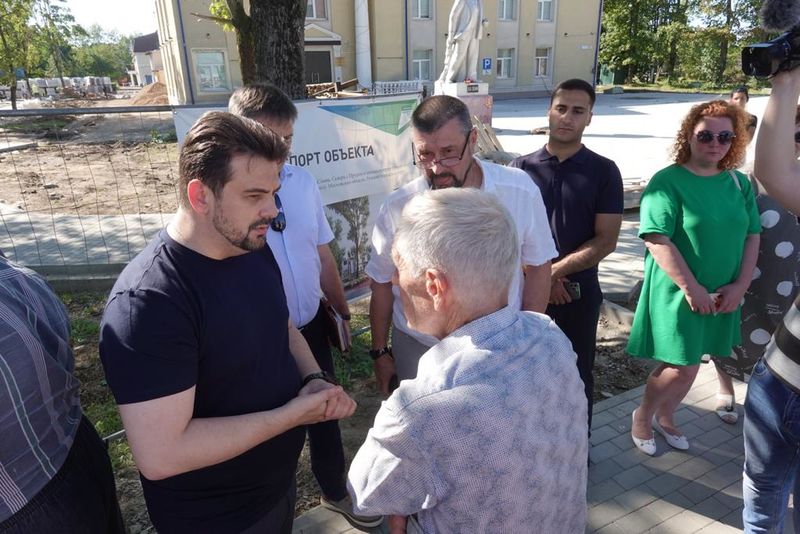 Николай Пархоменко провел встречу с жителями Тучково
