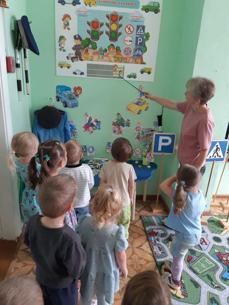 Нововолковским дошкольнкиам - о безопасности на улице
