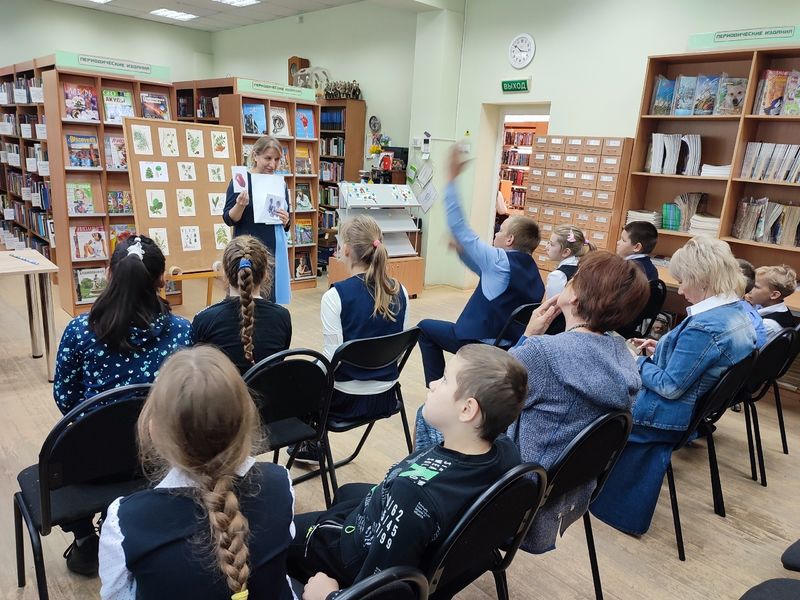 Тучковские школьники учились на туристов в библиотеке