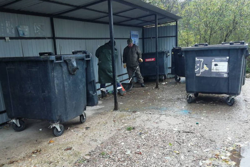 В Рузском округе содержат в чистоте контейнерные площадки