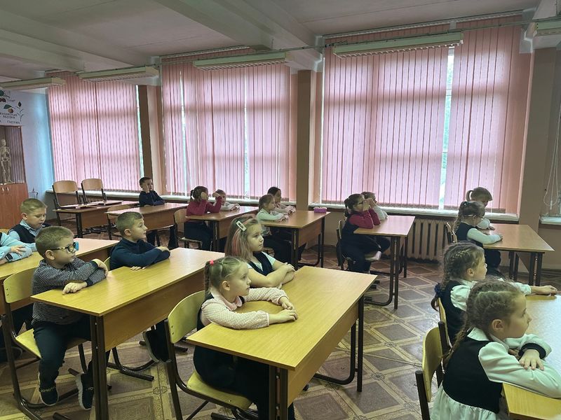 Нововолковским школьникам - об этикете   