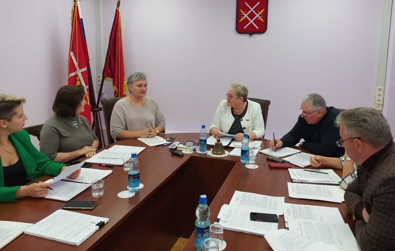 Лариса Бурова назначена на должность председателя КСП