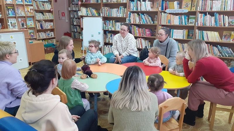 В Рузской библиотеке – конкурсная программа ко Дню матери