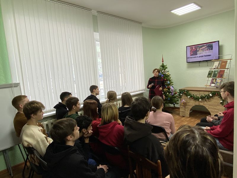 Тучковским студентам рассказали о жизни и творчестве 