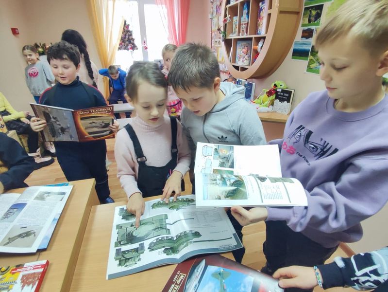В Тучковской библиотеке отметили День ракетных войск стратегического назначения