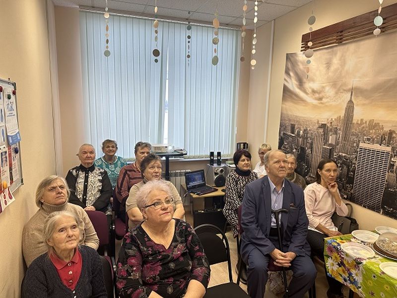 Новогодняя программа для пенсионеров – в Волковской библиотеке