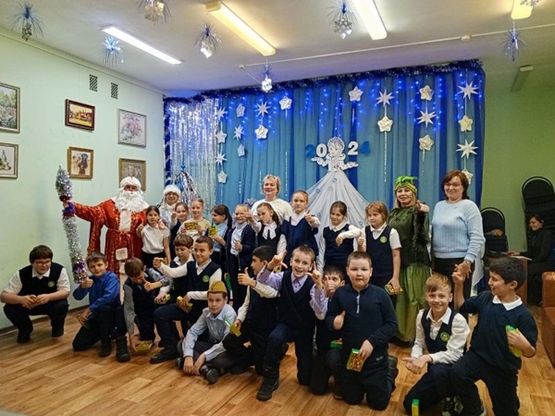 Рузские школьники помогли Снегурочке спасти волшебный будильник