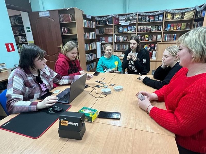 В Рузской библиотеке набирает популярность клуб для молодёжи