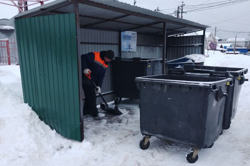 В Рузском округе расчищают контейнерные площадки