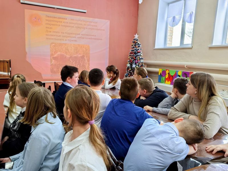 Рузские школьники узнали о заповедниках и угостили пернатых