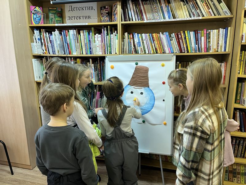 В Старорузской библиотеке отметили Международный день снеговика