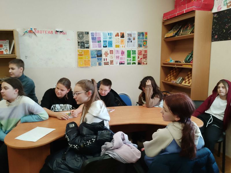 «Гайдар и его команда» – литературный час в Орешковской библиотеке