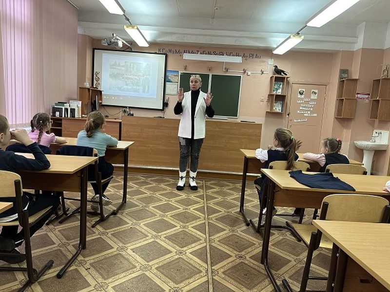 В школе Нововолково – час истории о непокорённом Ленинграде