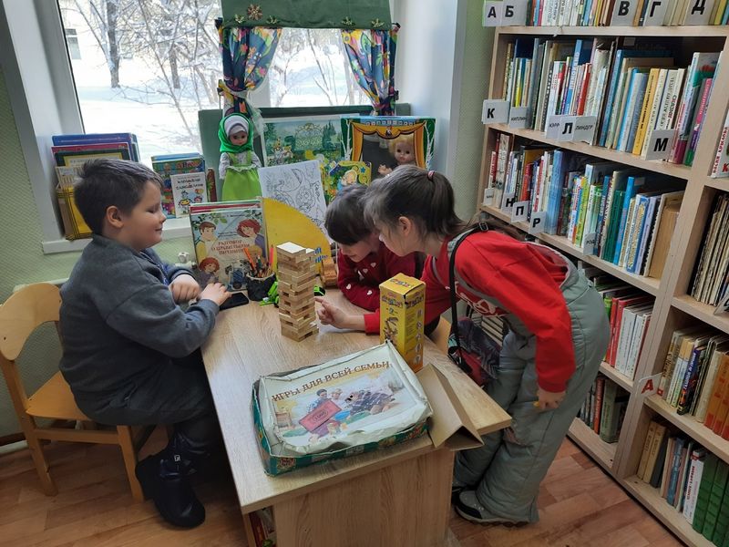 В Тучковской библиотеке – тепло, игры и настроение