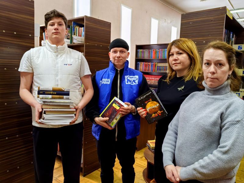 Рузская библиотека провела акцию «Книга солдату»