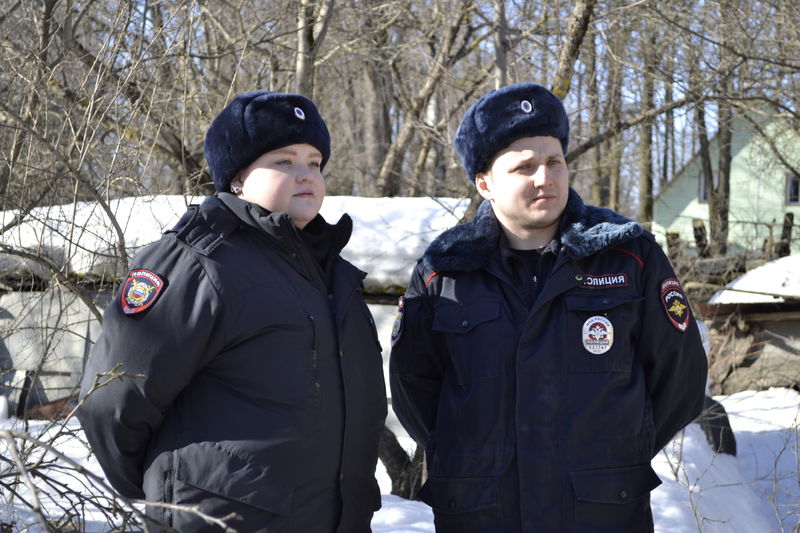 Тучковские полицейские спасли при пожаре двух человек и предотвратили взрыв газа