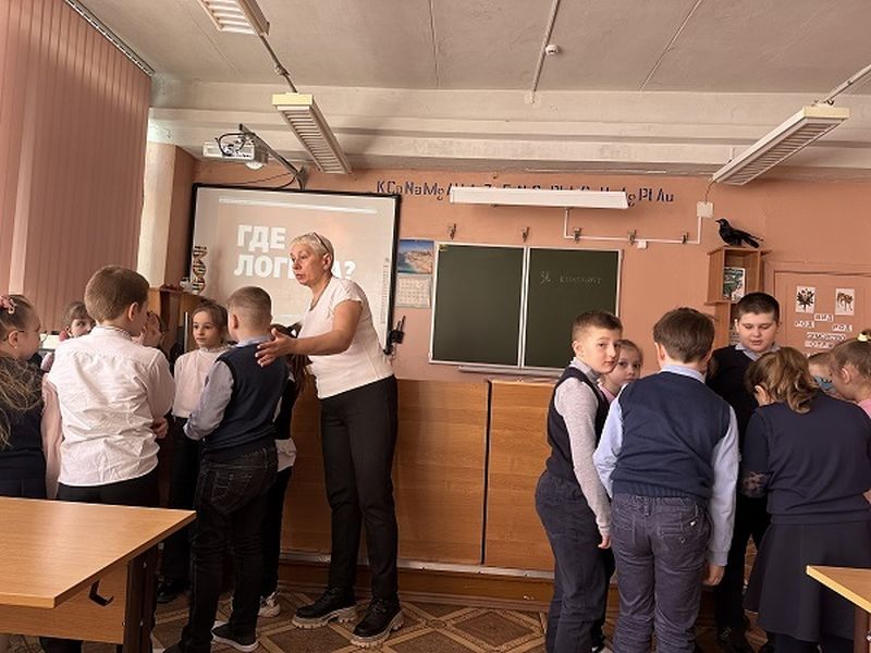 Нововолковские школьники искали логику