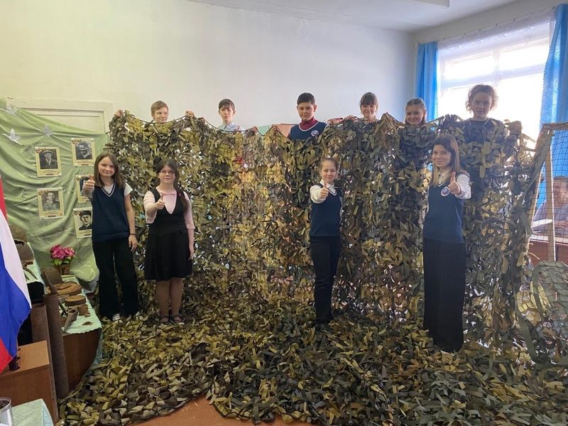Кожинские школьники сплели 164 квадратных метра маскировочной сети