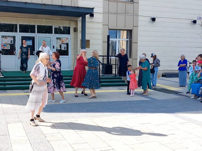 В Рузе прошла танцевальная программа для пенсионеров
