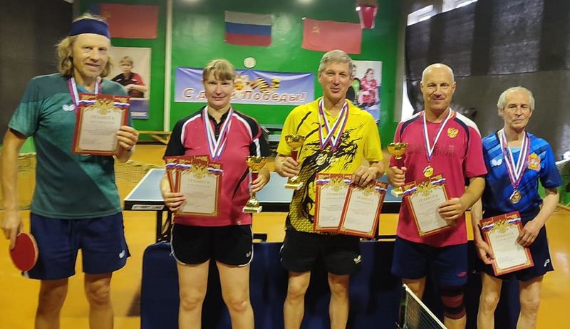 Ружанин одержал победу в командном зачете по теннису