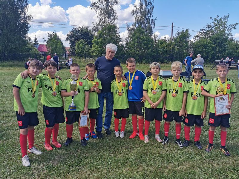 Команда из Рузы заняла первое место в турнире по футболу в Колюбакино