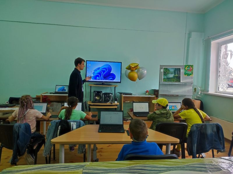 Школа программирования провела в Тучковской библиотеке уроки для дошкольников и начинающих блогеров 