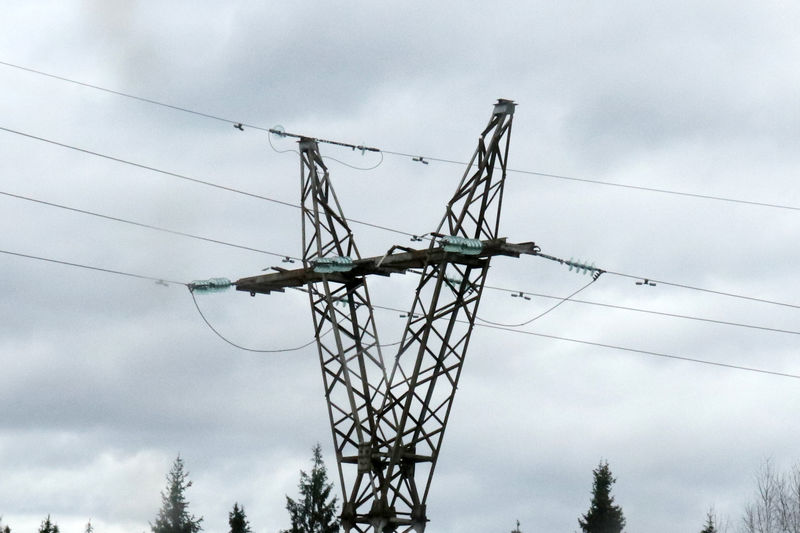 В Рузском округе ремонтируют оборудование на электроподстанции «Карповка»