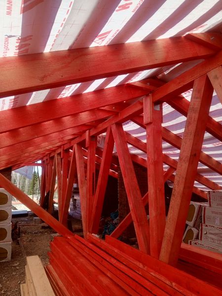 В Рузском округе ведутся работы по ремонту кровель многоквартирных домов