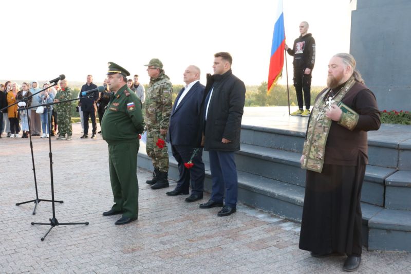 Призывников из Рузы и Можайска главы округов проводили на службу на Бородинском поле 
