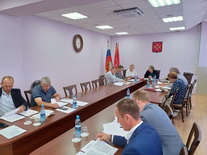 Председатель Контрольно-счетной палаты Рузского муниципального округа  приняла участие в очередном заседании постоянной комиссии Совета депутатов Рузского муниципального округа по вопросам местных финансов и экономики