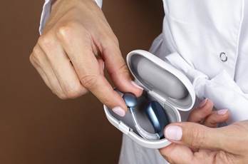 Льготникам Подмосковья выплатили более 108 млн рублей на протезно ортопедические изделия и слуховые аппараты