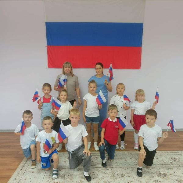 Рузским дошколятам рассказали об официальных и неофициальных символах России