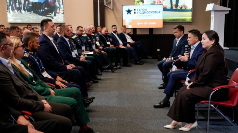 Андрей Воробьев встретился с участниками образовательной программы «Герои Подмосковья»