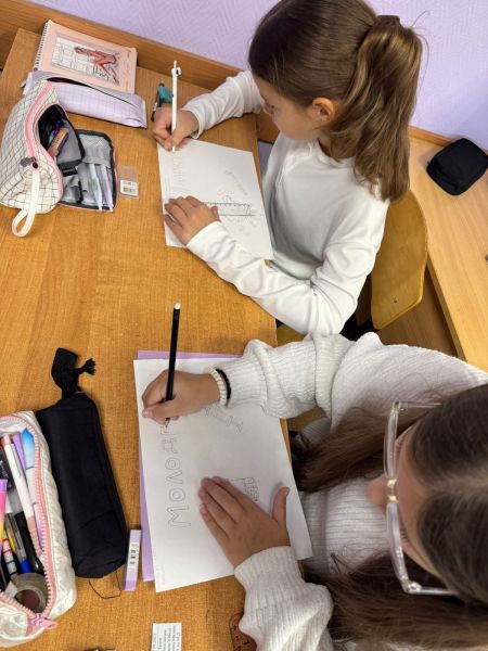 Рузские школьники приняли участие в конкурсе рисунков «Мы против зависимости»