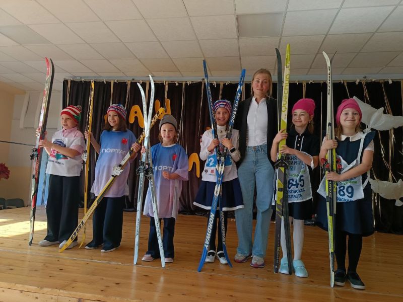 Тучковские школьники пообщались с известной лыжницей