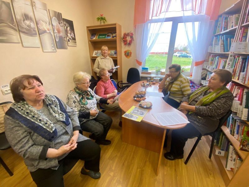 Орешковские долголеты исполняли песни Пахмутовой