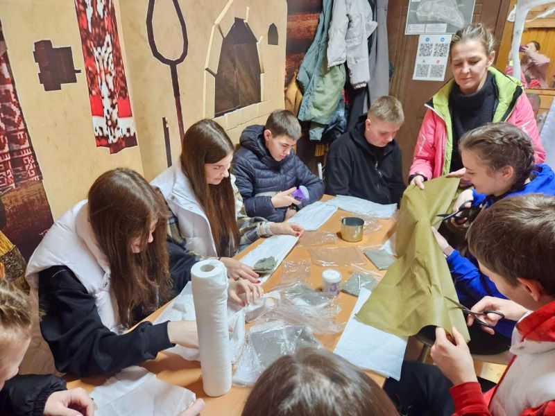 Рузские молодогвардейцы изготавливали сухой душ для участников СВО