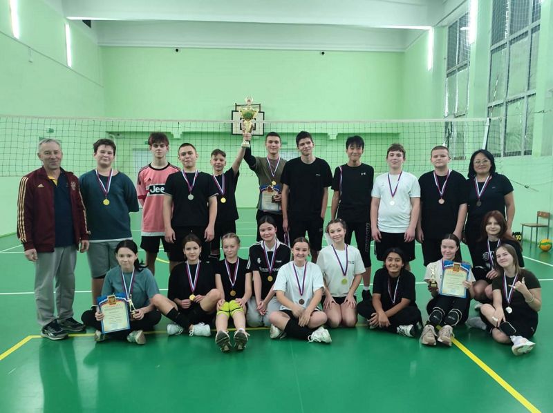 На Беляной Горе соревновались волейболисты