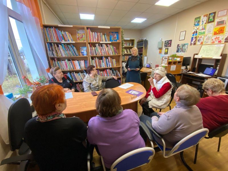 В Орешковской библиотеке прошел литературно-музыкальный час, посвященный Михаилу Пляцковскому
