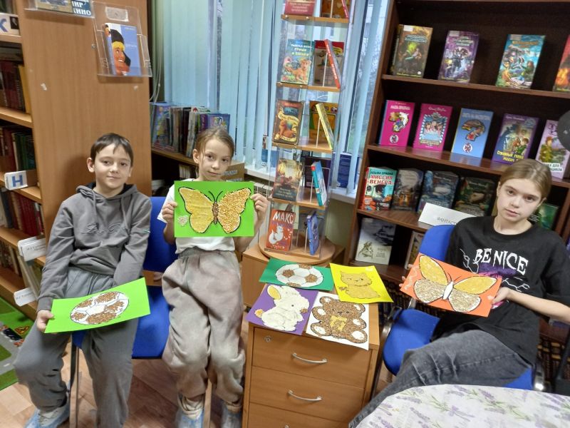 В Тучковской библиотеке делали картины из крупы