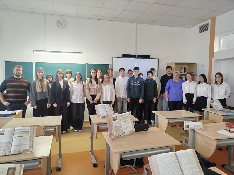 В Тучковской школе прошло мероприятие ко Дню памяти Зои Космодемьянской 