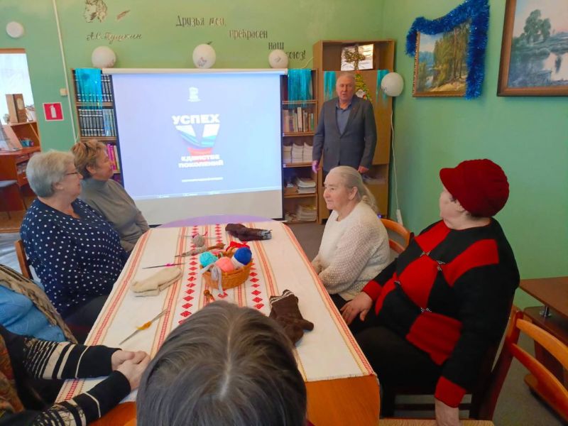 В Беляногорской библиотеке прошел мастер-класс в поддержку участников СВО 