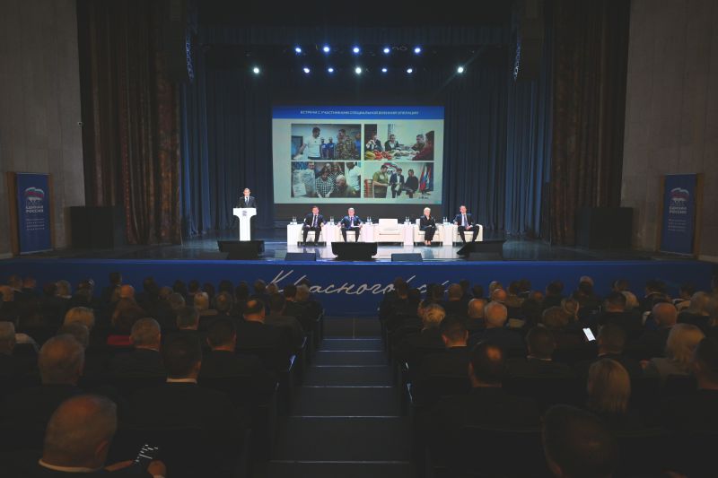 Игорь Брынцалов: «Чтобы боец со спокойным сердцем защищал Родину, мы должны обеспечить ему надежный тыл»