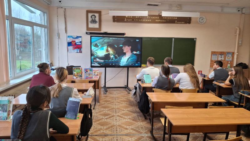 В Нестеровском лицее прошёл урок по правилам дорожного движения