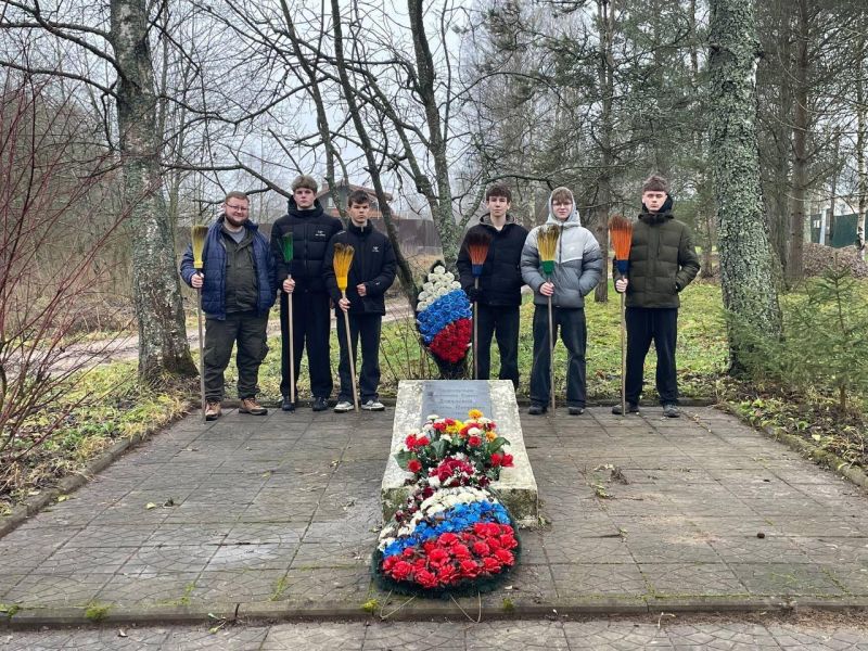 Лицеисты привели в порядок братские могилы воинов ВОВ