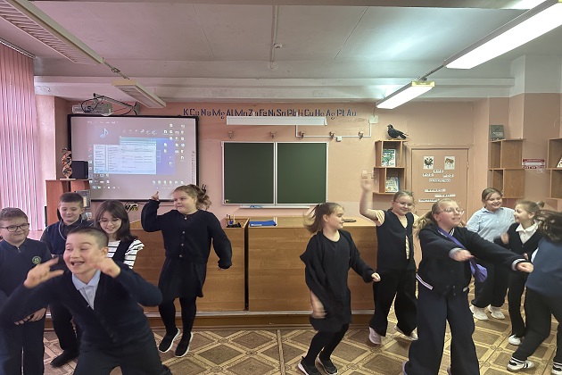 С нововолковскими ребятами поговорили о толерантности и доброте