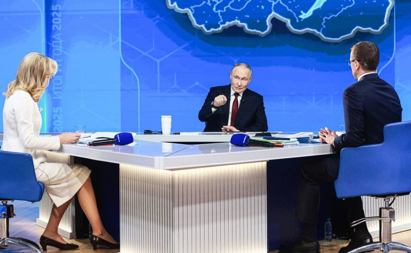 Владимир Путин в прямом эфире заявил о поддержке ветеранов СВО и программе «Время Героев» 