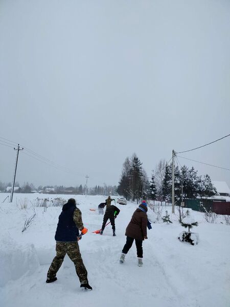 Ружане преодолевают последствия снегопада «Фрэнсис» сообща