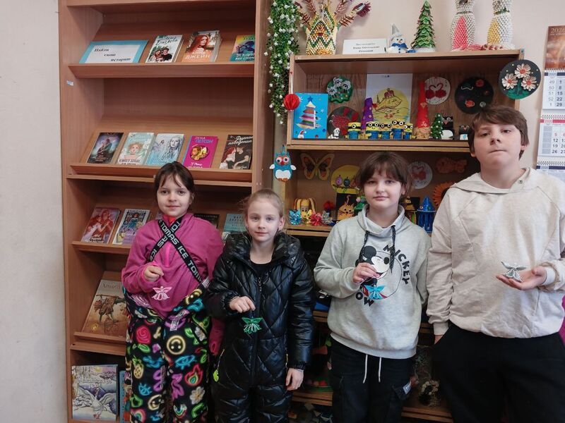 В Орешковской библиотеке мастерили ангелочков